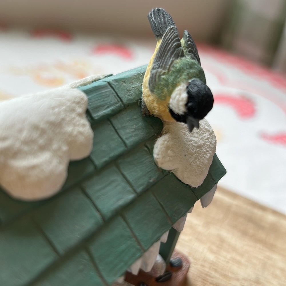 “Lenox “Winter Sunshine” Sleeping Gray Kitty Cat & Curious Bird Figurine New - Picture 5 of 11